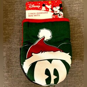 Disney Mickey Mouse Santa Holiday Christmas Mini Oven Mitts (2 pk)